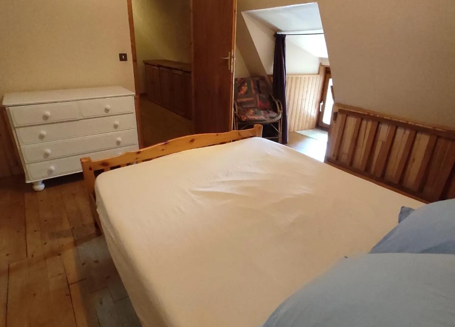 Holiday home Maison Renovee Traditionnelle En Chaume Kervignac
